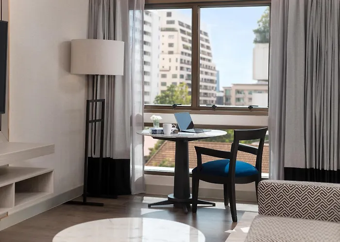 Radisson Chateau De Hotel