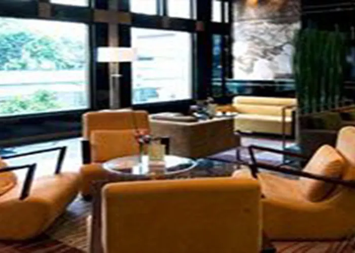 Radisson Chateau De Hotel