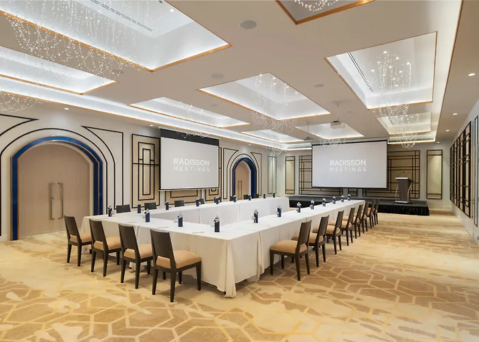 Radisson Chateau De 4*