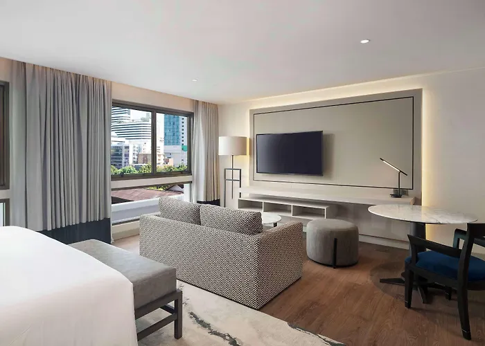 Radisson Chateau De 4* Bangkok